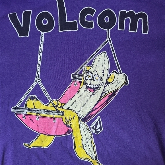 VINTAGE VOLCOM Purple Graphic Short Sleeve Tee Shirt Size Small - Picture 5 of 6